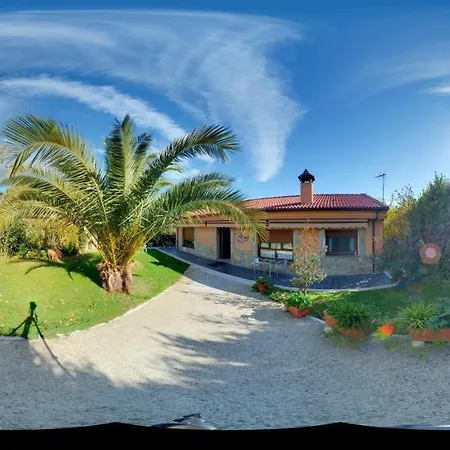 Welcoming House With Mountain View In Дом отдыха